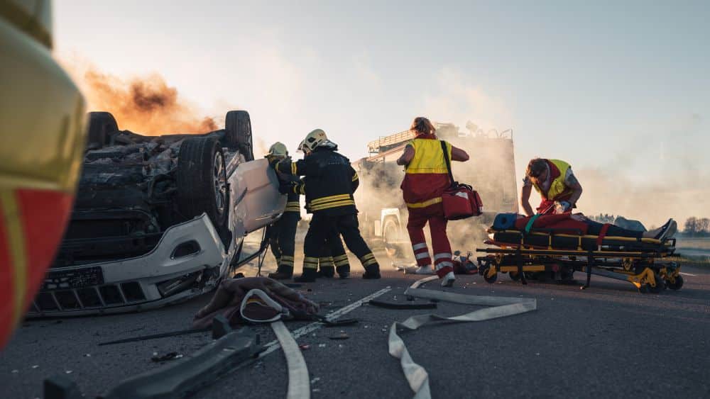 Aftermath of a serious truck accident in Texas